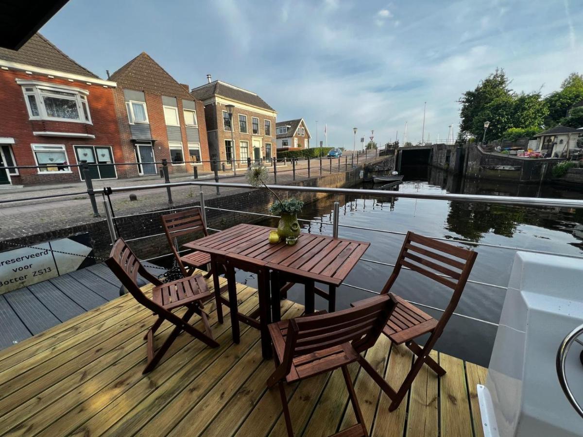New Houseboat 2 Bedrooms Zwartsluis Dış mekan fotoğraf