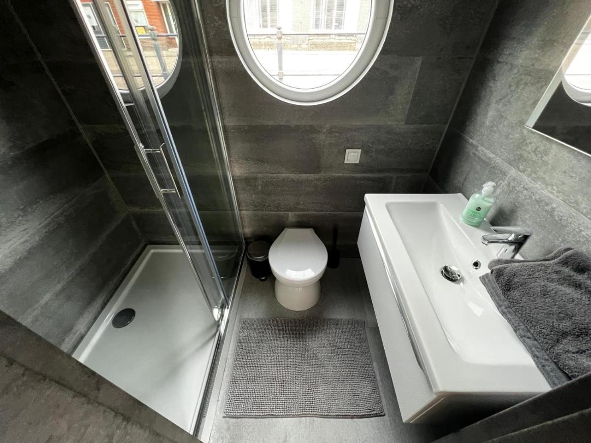 New Houseboat 2 Bedrooms Zwartsluis Dış mekan fotoğraf