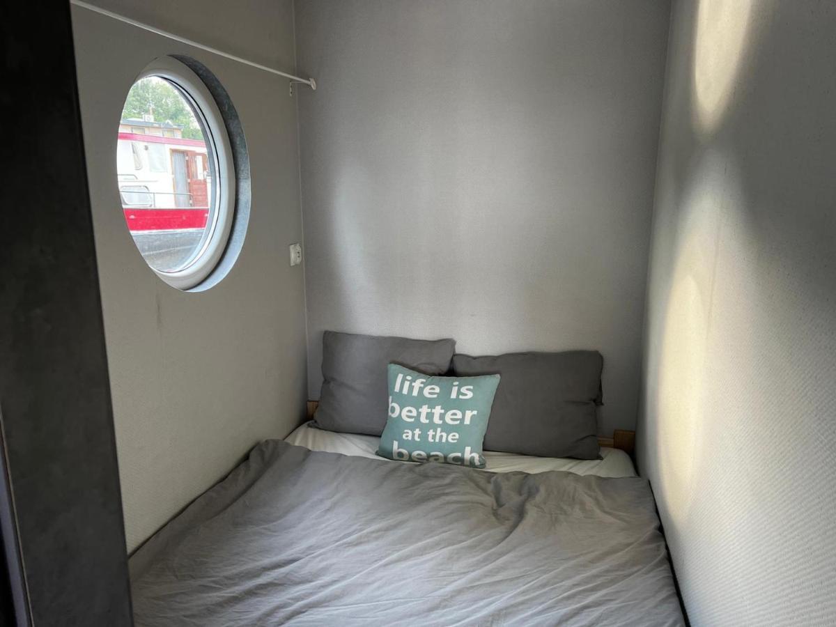 New Houseboat 2 Bedrooms Zwartsluis Dış mekan fotoğraf