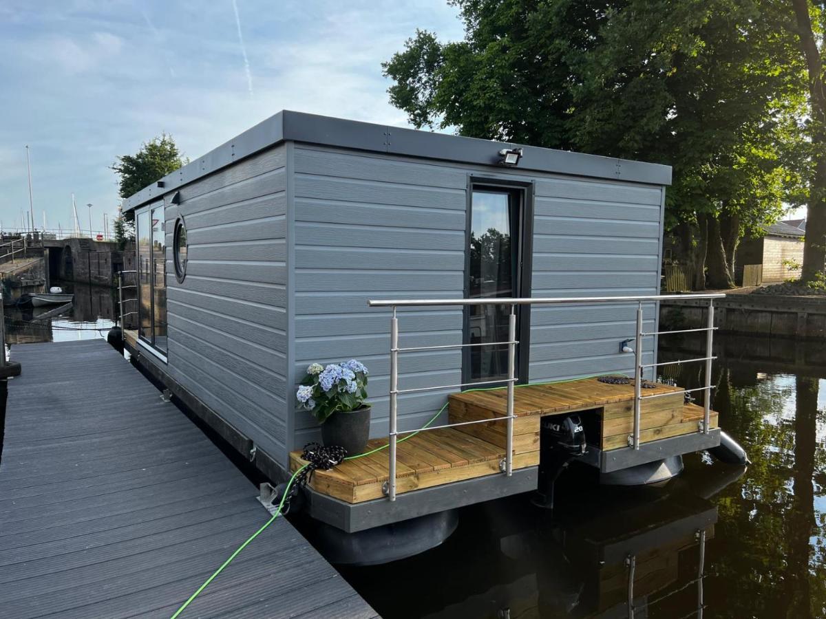 New Houseboat 2 Bedrooms Zwartsluis Dış mekan fotoğraf
