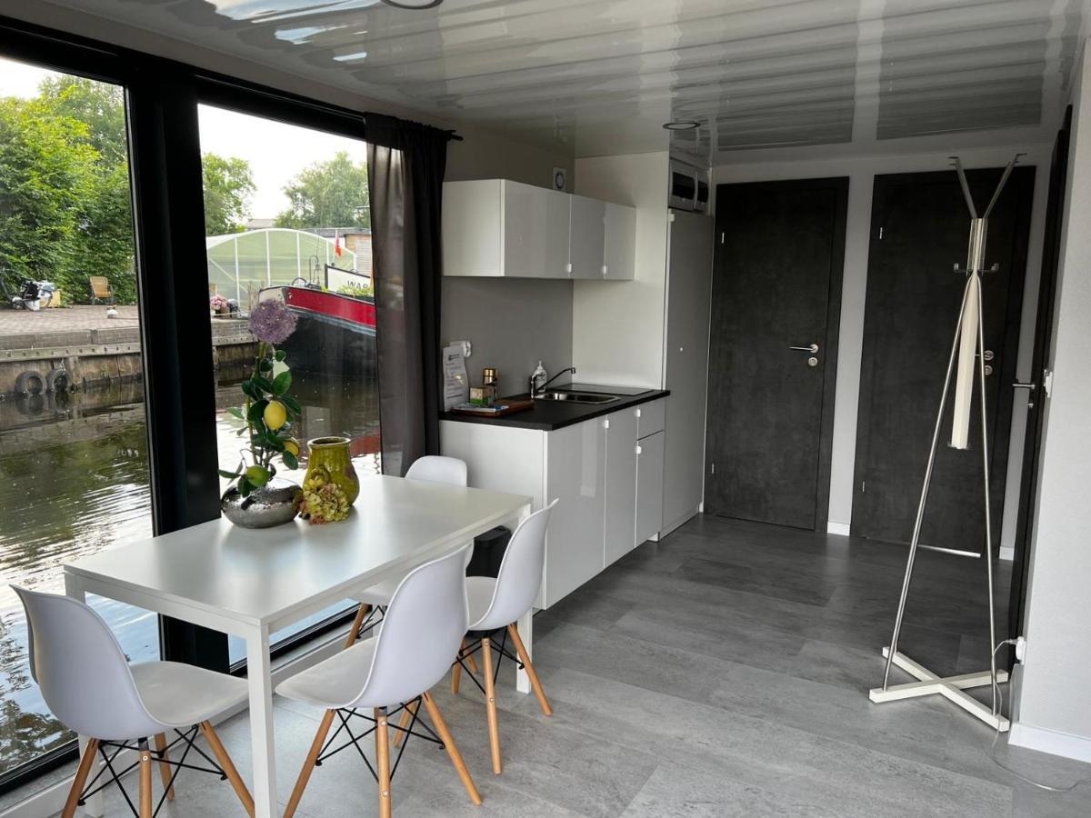 New Houseboat 2 Bedrooms Zwartsluis Dış mekan fotoğraf