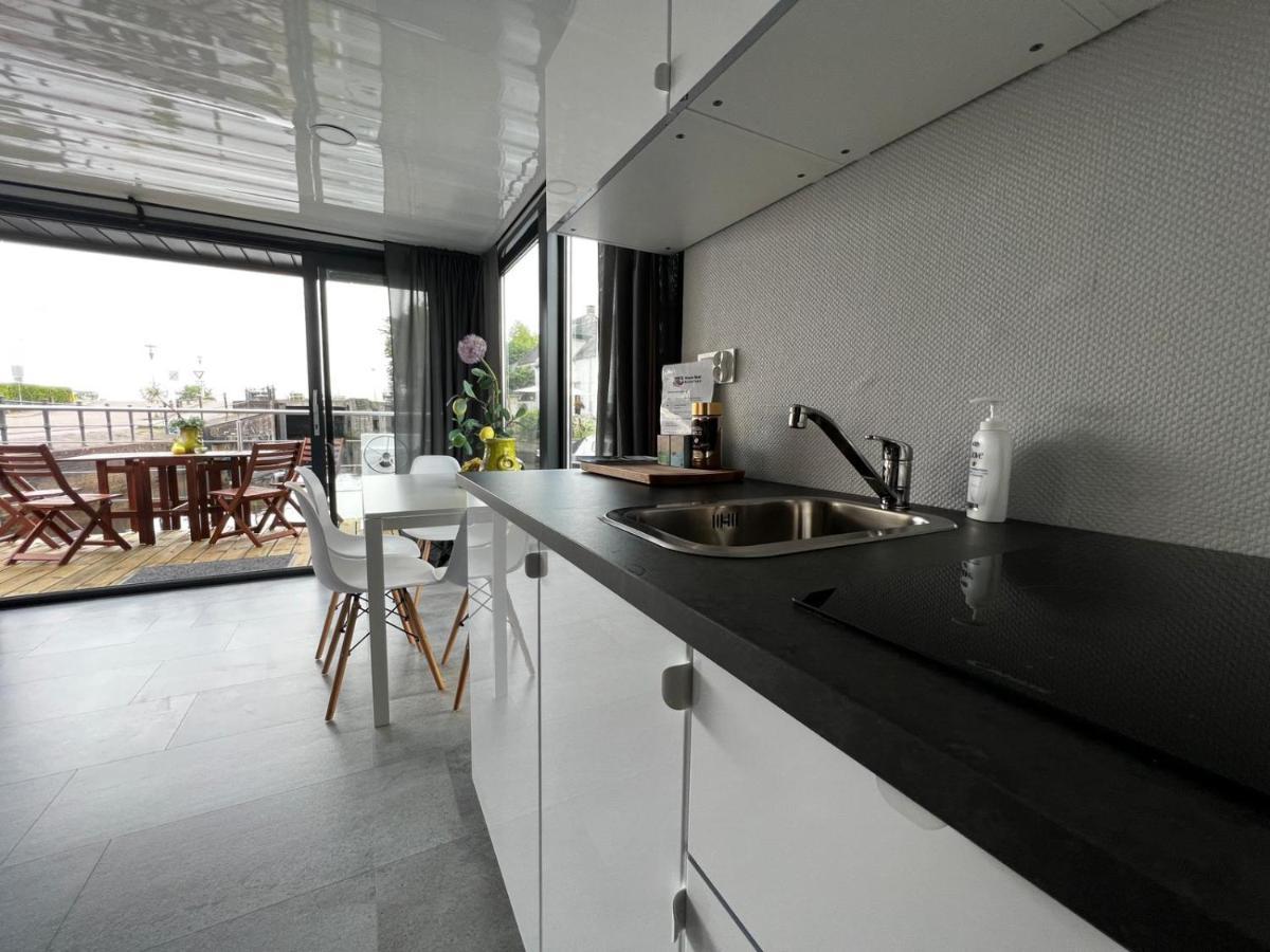 New Houseboat 2 Bedrooms Zwartsluis Dış mekan fotoğraf